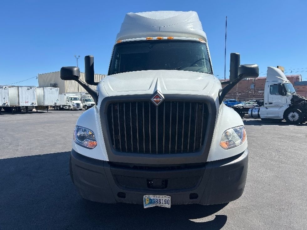 Sleeper Tractor-Heavy Duty Tractors-International-2023-LT625-Las Vegas-NV-760,440\n\t\tmiles-$ 42,000 - Image 2