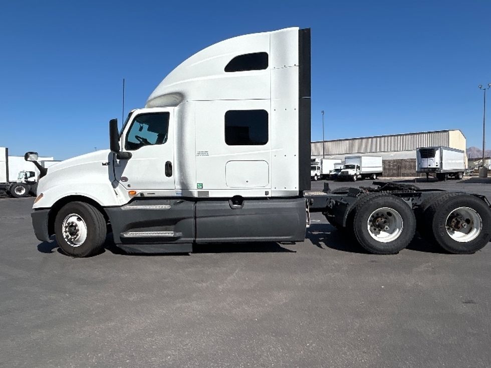 Sleeper Tractor-Heavy Duty Tractors-International-2023-LT625-Las Vegas-NV-760,440\n\t\tmiles-$ 42,000 - Image 4