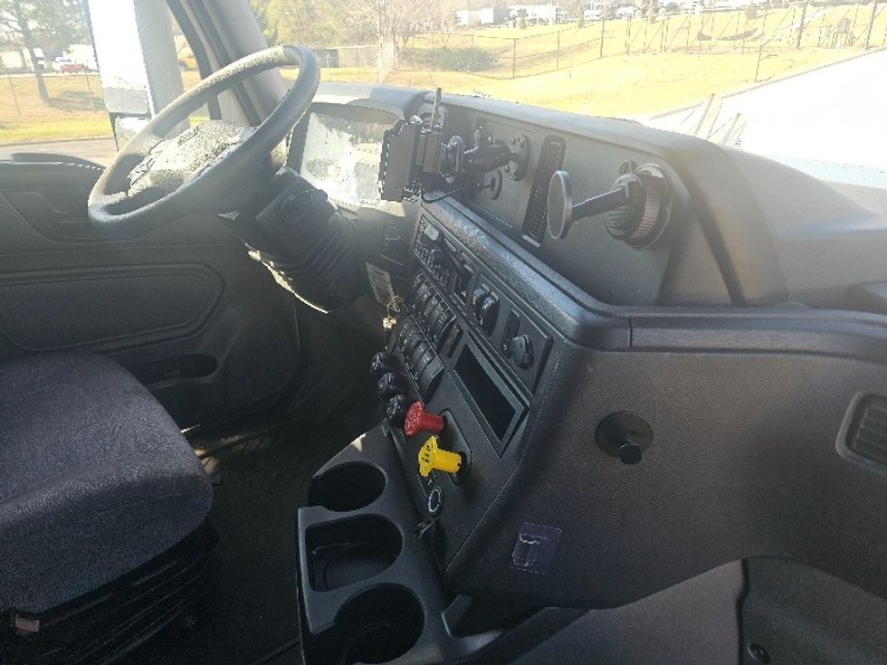Sleeper Tractor-Heavy Duty Tractors-International-2023-LT625-Lenexa-KS-744,594\n\t\tmiles-$ 36,000 - Image 15