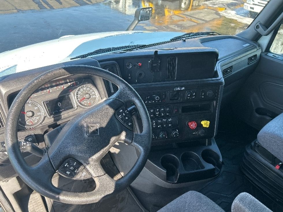 Sleeper Tractor-Heavy Duty Tractors-International-2023-LT625-Lexington-KY-585,608\n\t\tmiles-$ 47,000 - Image 10
