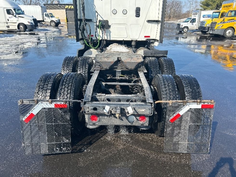 Sleeper Tractor-Heavy Duty Tractors-International-2023-LT625-Lexington-KY-585,608\n\t\tmiles-$ 47,000 - Image 6