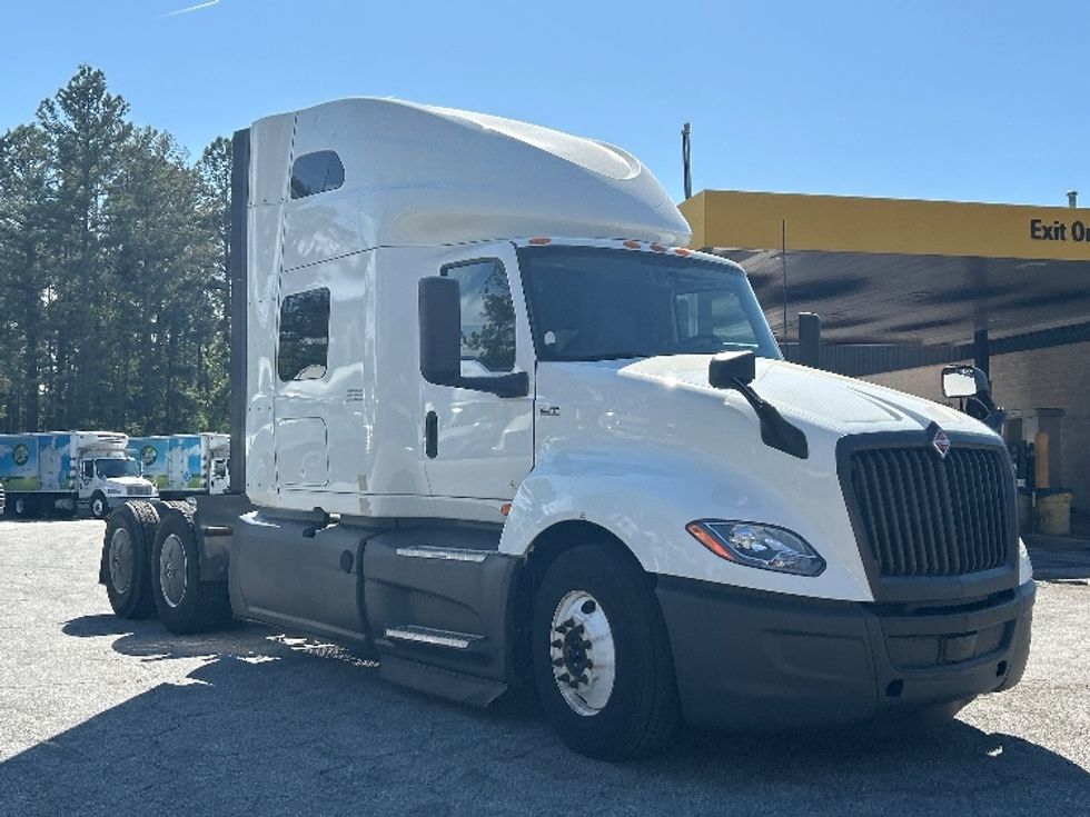 Sleeper Tractor-Heavy Duty Tractors-International-2023-LT625-Lexington-SC-556,336\n\t\tmiles-$ 49,250 - Image 1