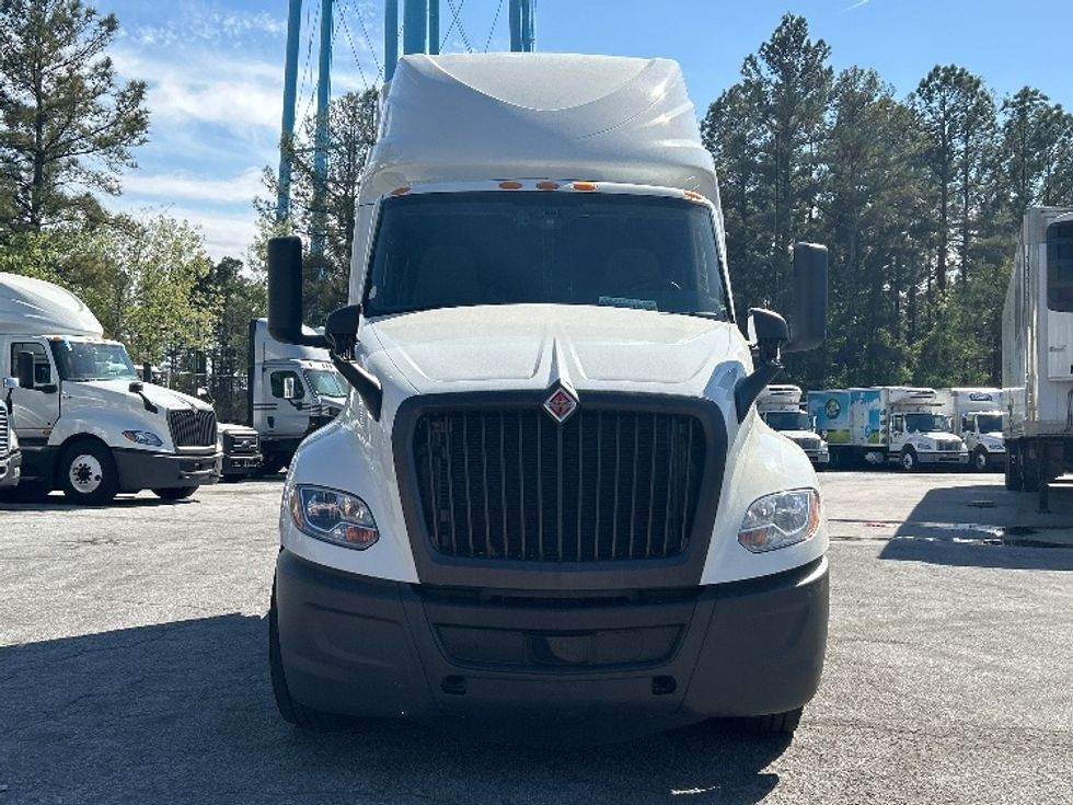 Sleeper Tractor-Heavy Duty Tractors-International-2023-LT625-Lexington-SC-556,336\n\t\tmiles-$ 49,250 - Image 2