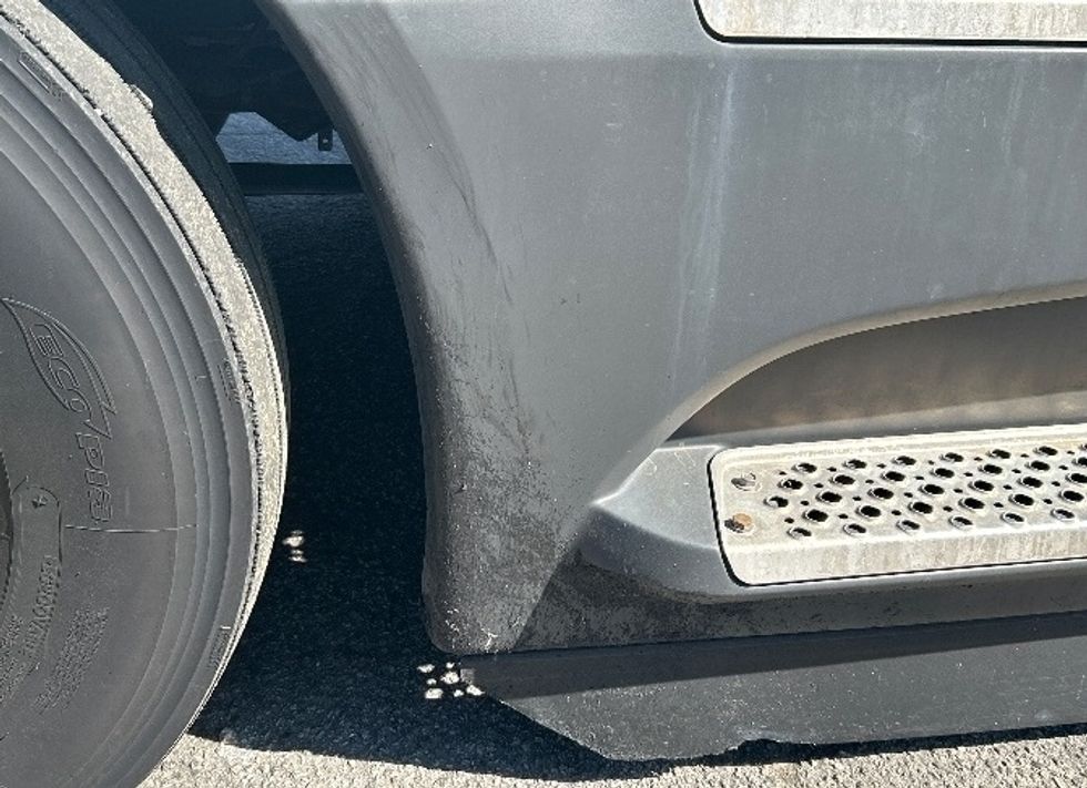 Sleeper Tractor-Heavy Duty Tractors-International-2023-LT625-Lexington-SC-556,336\n\t\tmiles-$ 49,250 - Image 21