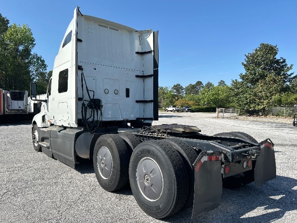 Sleeper Tractor-Heavy Duty Tractors-International-2023-LT625-Lexington-SC-556,336\n\t\tmiles-$ 49,250 - Image 5