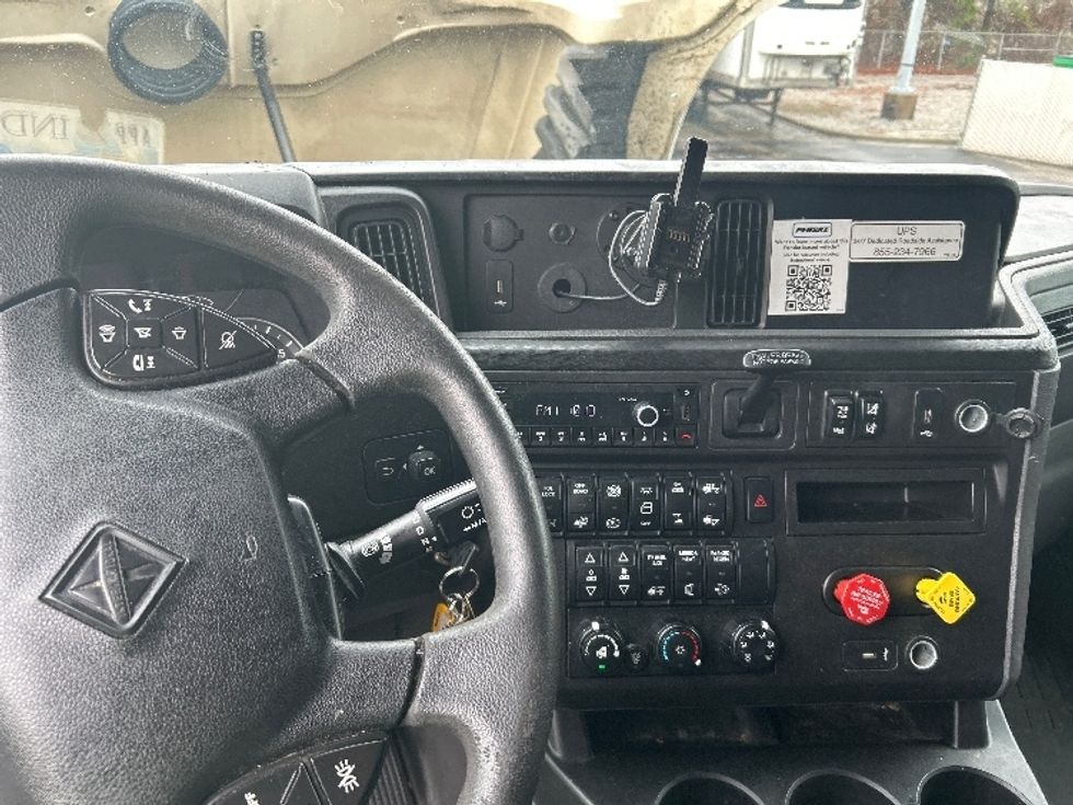 Sleeper Tractor-Heavy Duty Tractors-International-2023-LT625-Lexington-SC-626,528\n\t\tmiles-$ 44,500 - Image 11
