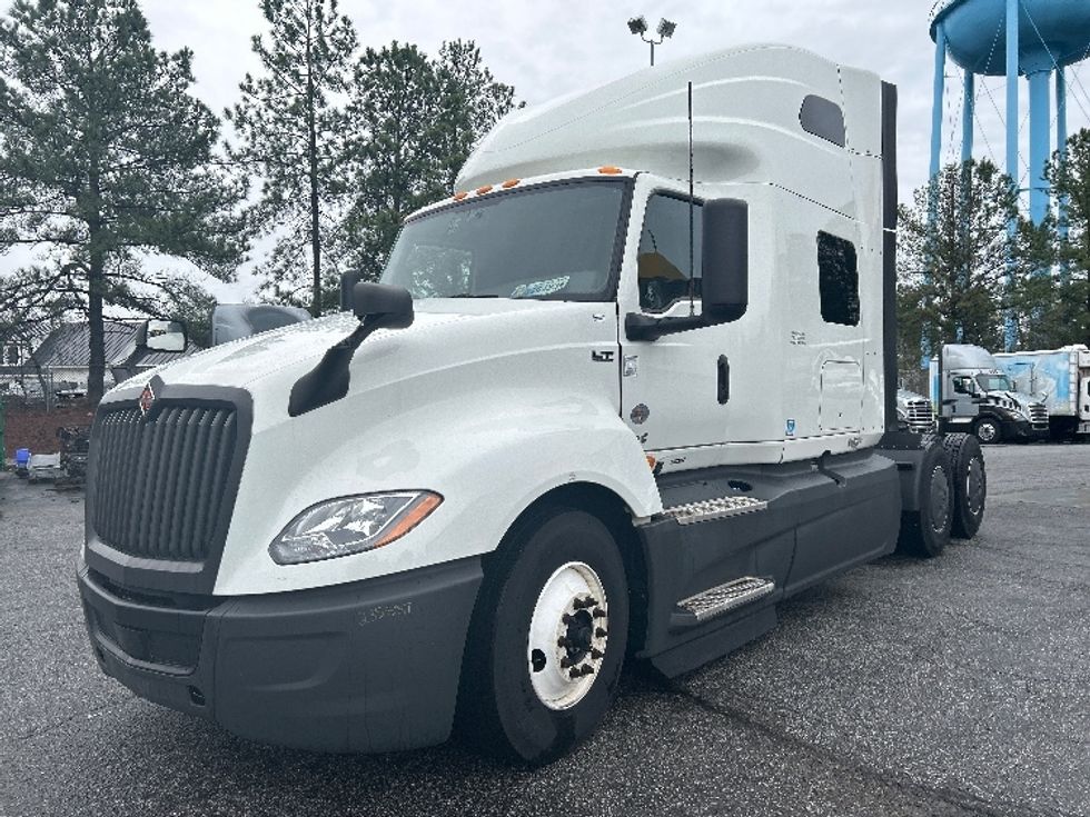 Sleeper Tractor-Heavy Duty Tractors-International-2023-LT625-Lexington-SC-626,528\n\t\tmiles-$ 44,500 - Image 3