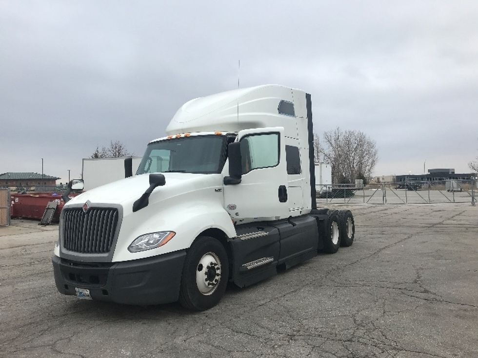 Sleeper Tractor-Heavy Duty Tractors-International-2023-LT625-Lincoln-NE-466,345\n\t\tmiles-$ 62,750 - Image 3