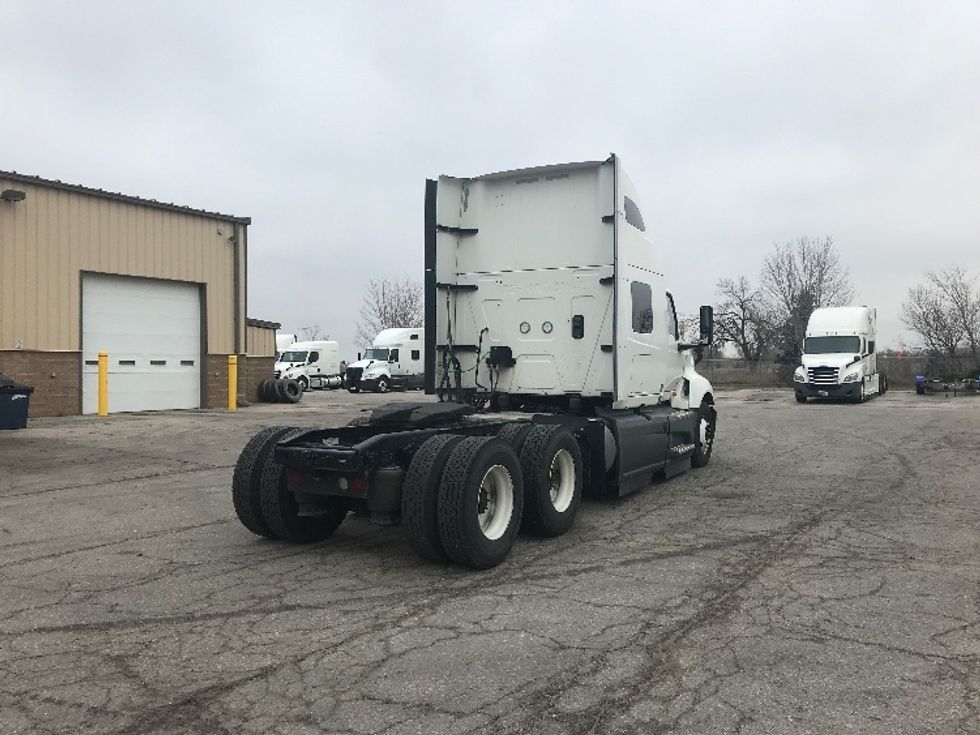 Sleeper Tractor-Heavy Duty Tractors-International-2023-LT625-Lincoln-NE-466,345\n\t\tmiles-$ 62,750 - Image 7