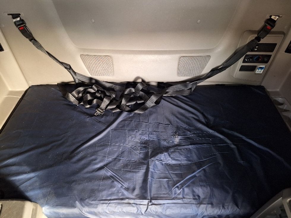 Sleeper Tractor-Heavy Duty Tractors-International-2023-LT625-Londonderry-NH-629,069\n\t\tmiles-$ 45,000 - Image 17