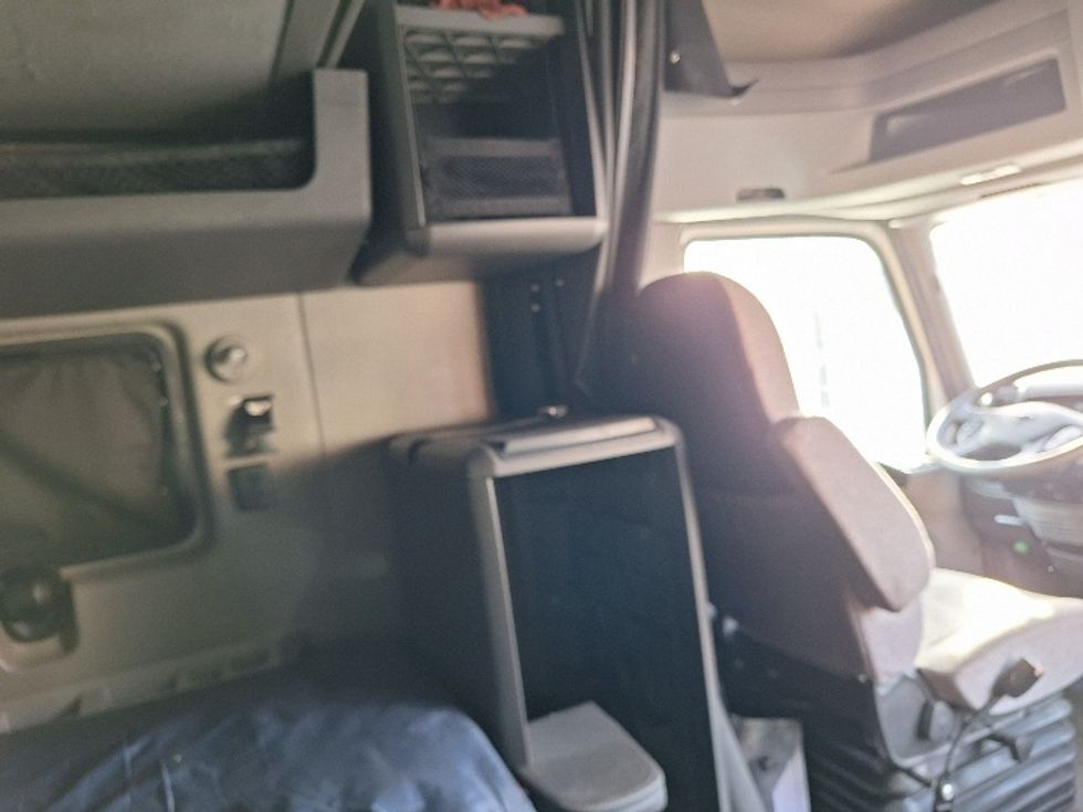 Sleeper Tractor-Heavy Duty Tractors-International-2023-LT625-Londonderry-NH-629,069\n\t\tmiles-$ 45,000 - Image 18