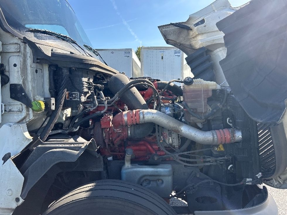 Sleeper Tractor-Heavy Duty Tractors-International-2023-LT625-Louisville-KY-492,243\n\t\tmiles-$ 57,750 - Image 19