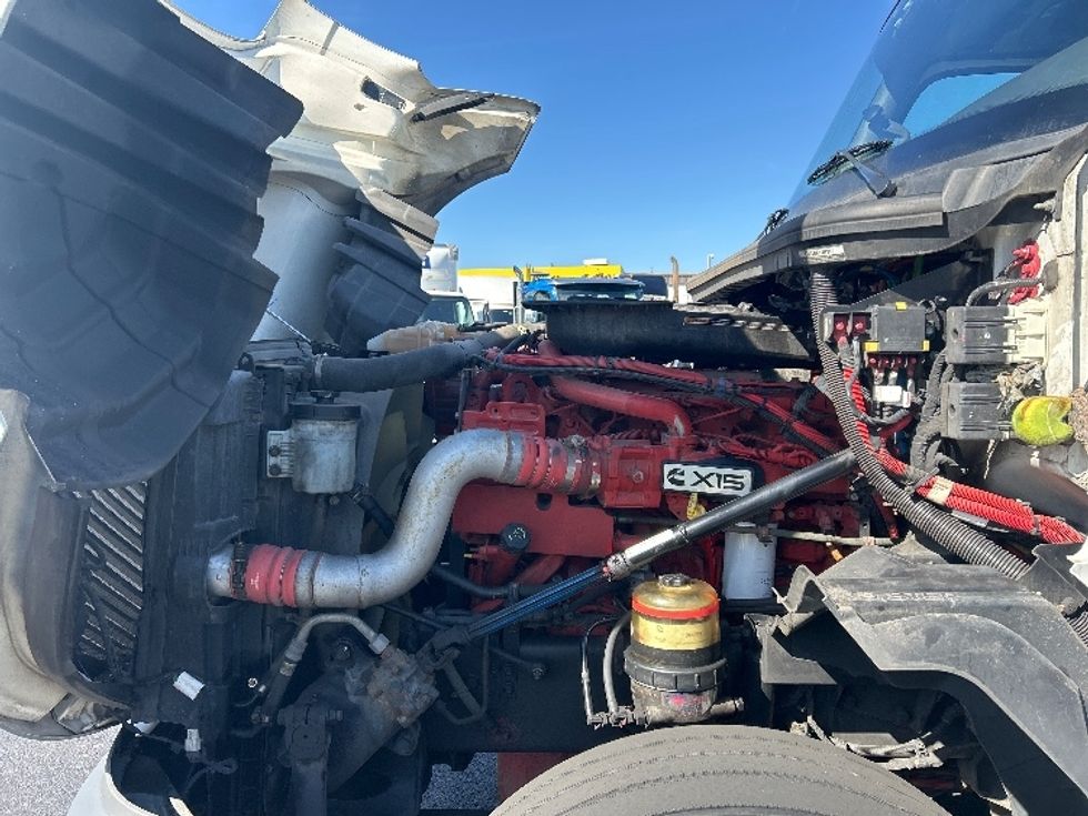 Sleeper Tractor-Heavy Duty Tractors-International-2023-LT625-Louisville-KY-492,243\n\t\tmiles-$ 57,750 - Image 21