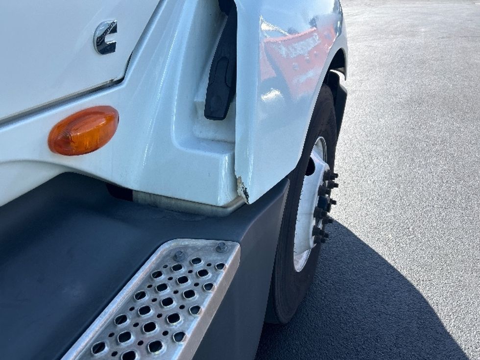 Sleeper Tractor-Heavy Duty Tractors-International-2023-LT625-Louisville-KY-492,243\n\t\tmiles-$ 57,750 - Image 24