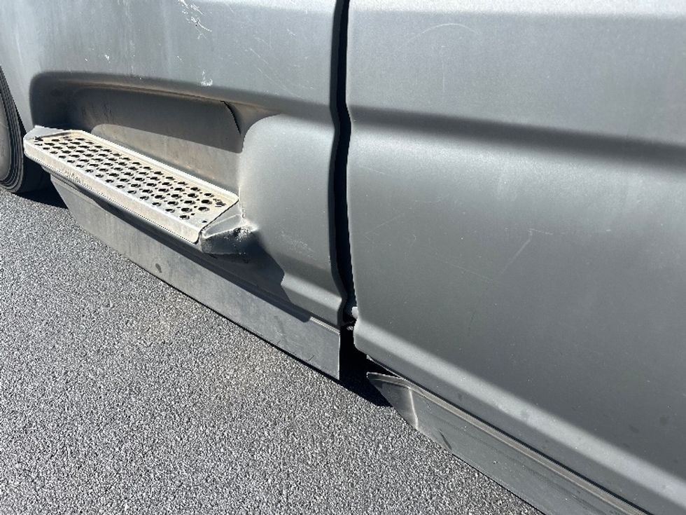 Sleeper Tractor-Heavy Duty Tractors-International-2023-LT625-Louisville-KY-492,243\n\t\tmiles-$ 57,750 - Image 25