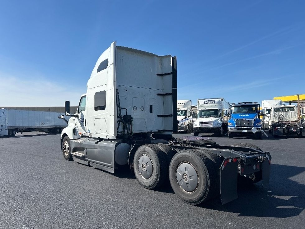 Sleeper Tractor-Heavy Duty Tractors-International-2023-LT625-Louisville-KY-492,243\n\t\tmiles-$ 57,750 - Image 5