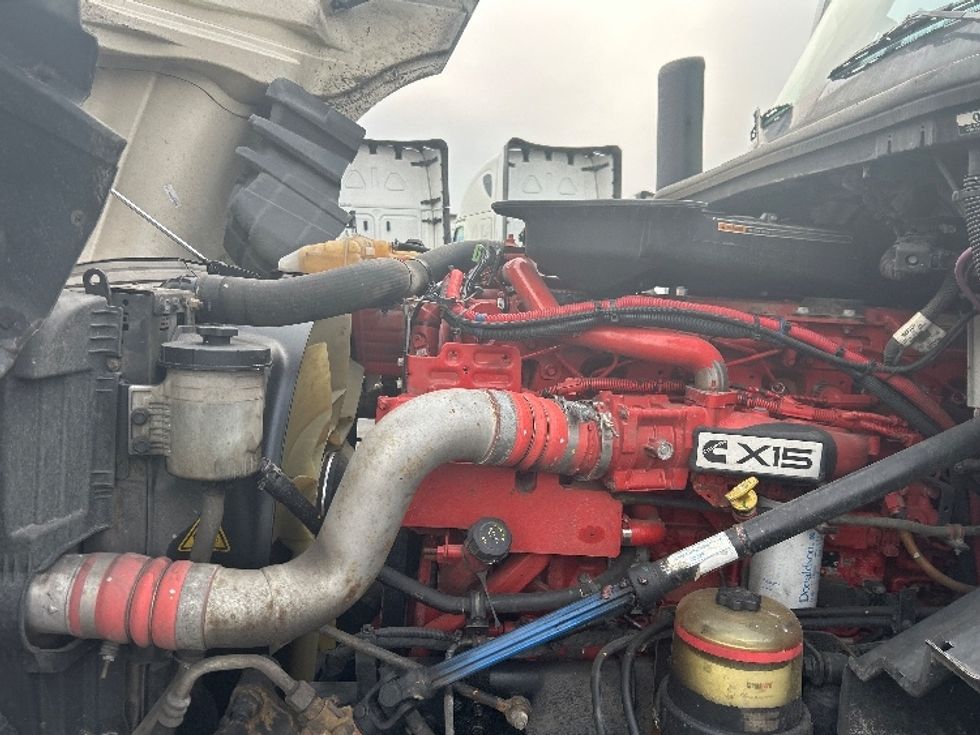 Sleeper Tractor-Heavy Duty Tractors-International-2023-LT625-Louisville-KY-505,773\n\t\tmiles-$ 54,500 - Image 21