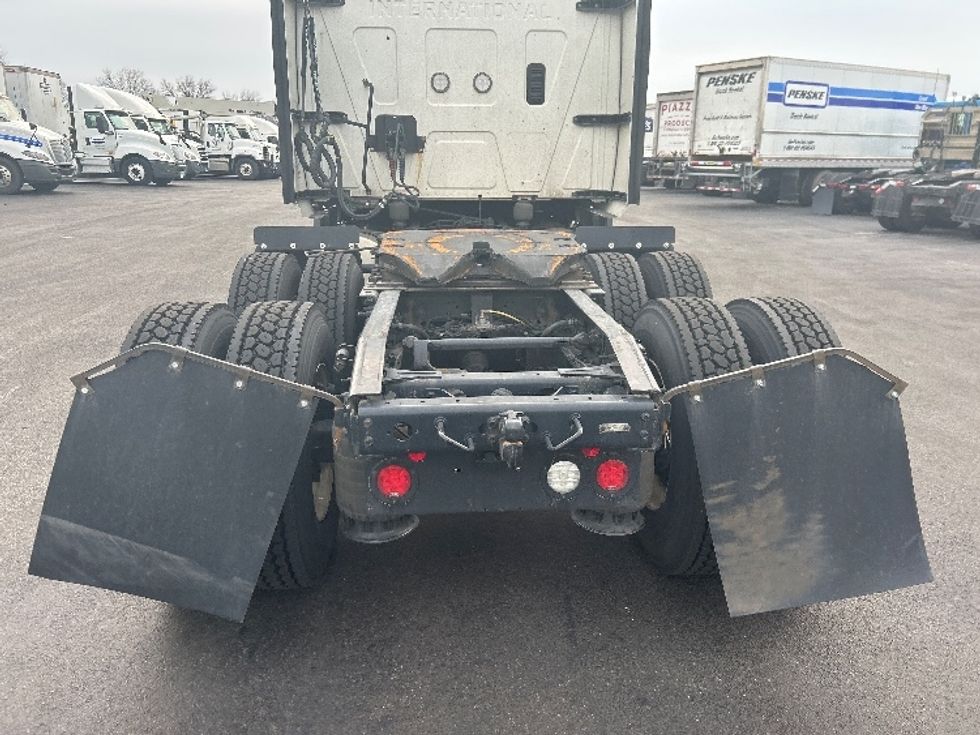 Sleeper Tractor-Heavy Duty Tractors-International-2023-LT625-Louisville-KY-505,773\n\t\tmiles-$ 54,500 - Image 6
