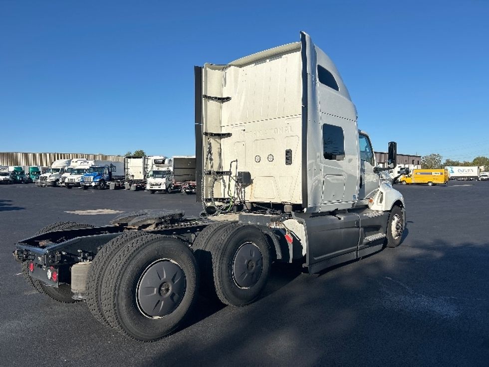 Sleeper Tractor-Heavy Duty Tractors-International-2023-LT625-Louisville-KY-549,104\n\t\tmiles-$ 54,250 - Image 7