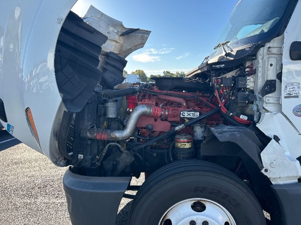 Sleeper Tractor-Heavy Duty Tractors-International-2023-LT625-Louisville-KY-550,883\n\t\tmiles-$ 54,000 - Image 21