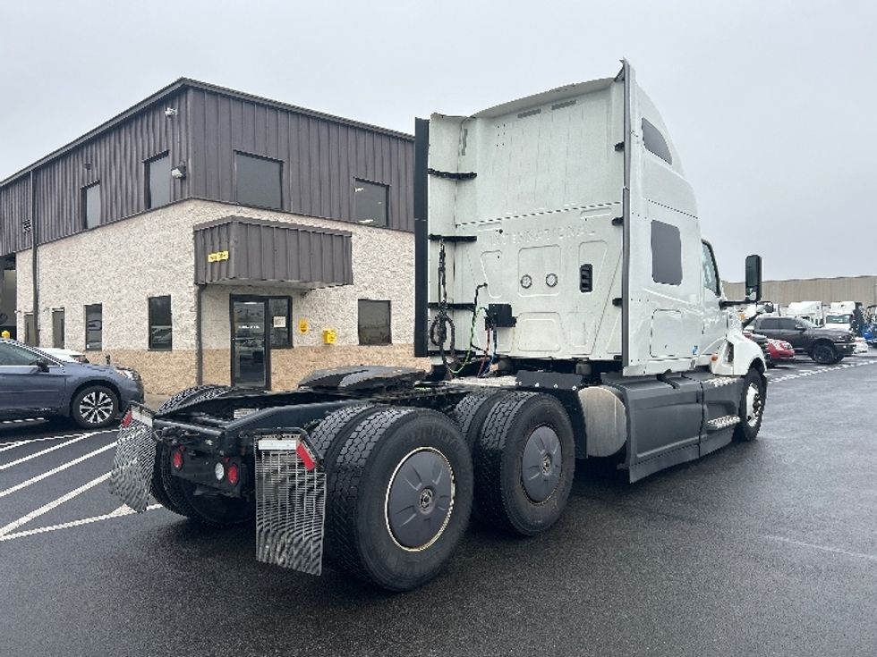 Sleeper Tractor-Heavy Duty Tractors-International-2023-LT625-Louisville-KY-552,389\n\t\tmiles-$ 52,000 - Image 7