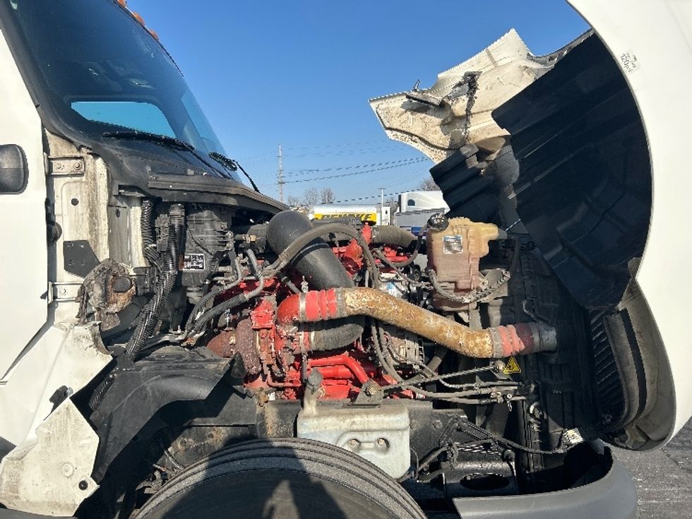 Sleeper Tractor-Heavy Duty Tractors-International-2023-LT625-Louisville-KY-561,869\n\t\tmiles-$ 49,250 - Image 20