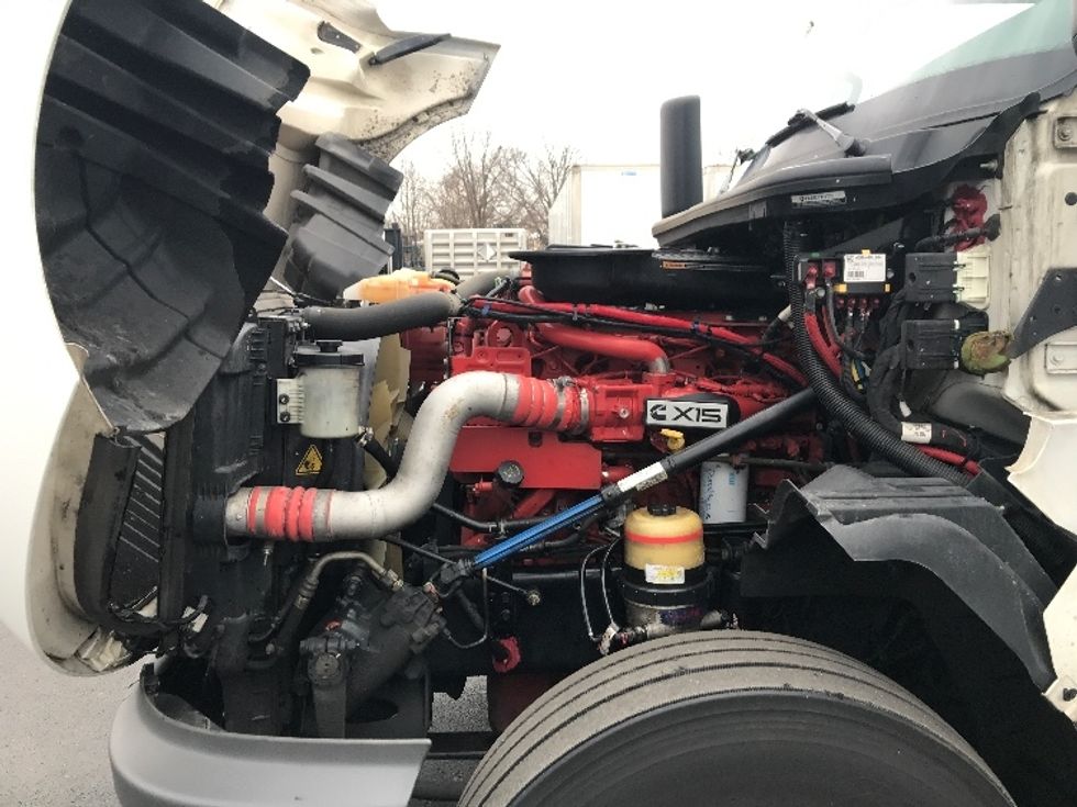 Sleeper Tractor-Heavy Duty Tractors-International-2023-LT625-Louisville-KY-606,169\n\t\tmiles-$ 47,000 - Image 21