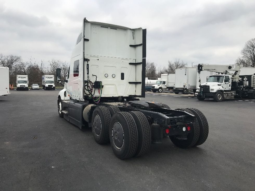 Sleeper Tractor-Heavy Duty Tractors-International-2023-LT625-Louisville-KY-606,169\n\t\tmiles-$ 47,000 - Image 5