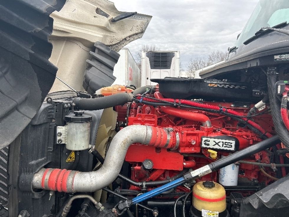 Sleeper Tractor-Heavy Duty Tractors-International-2023-LT625-Louisville-KY-606,171\n\t\tmiles-$ 47,250 - Image 21