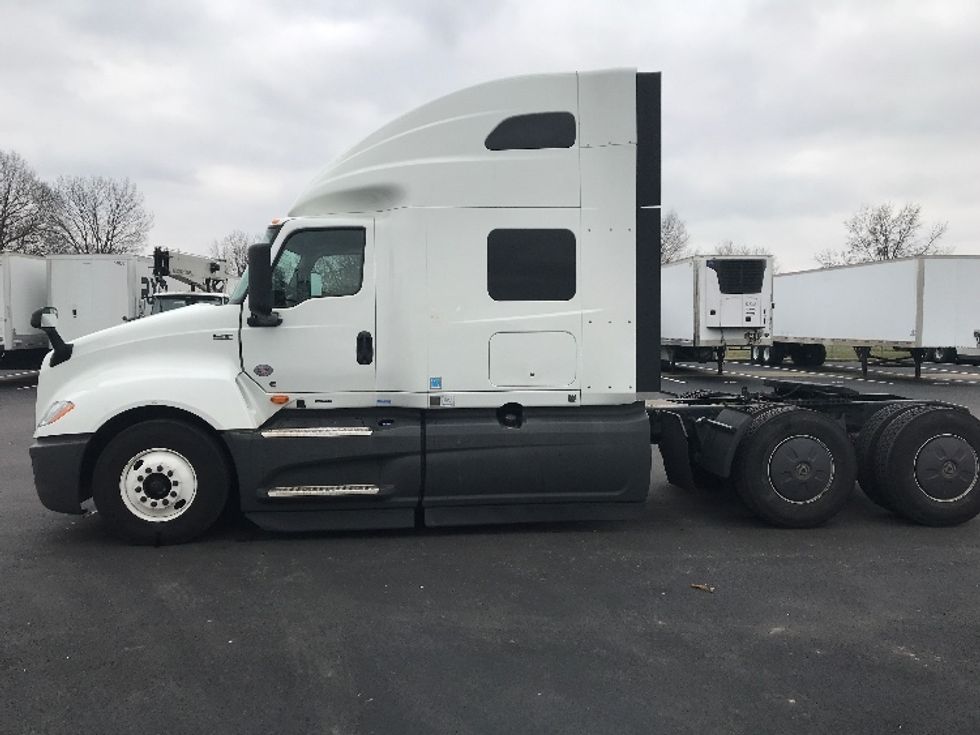 Sleeper Tractor-Heavy Duty Tractors-International-2023-LT625-Louisville-KY-606,172\n\t\tmiles-$ 44,250 - Image 4