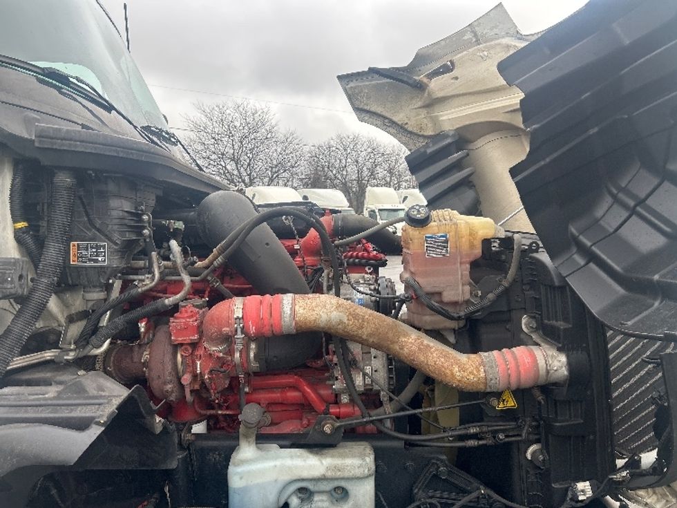 Sleeper Tractor-Heavy Duty Tractors-International-2023-LT625-Louisville-KY-609,494\n\t\tmiles-$ 44,750 - Image 20