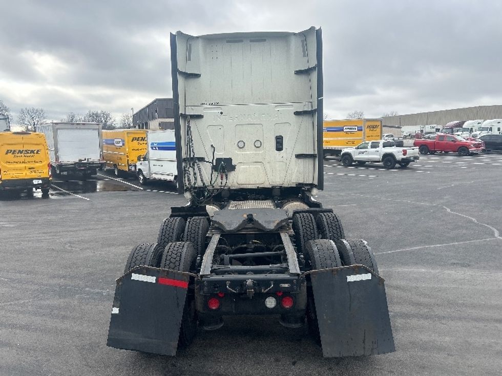 Sleeper Tractor-Heavy Duty Tractors-International-2023-LT625-Louisville-KY-609,494\n\t\tmiles-$ 44,750 - Image 6