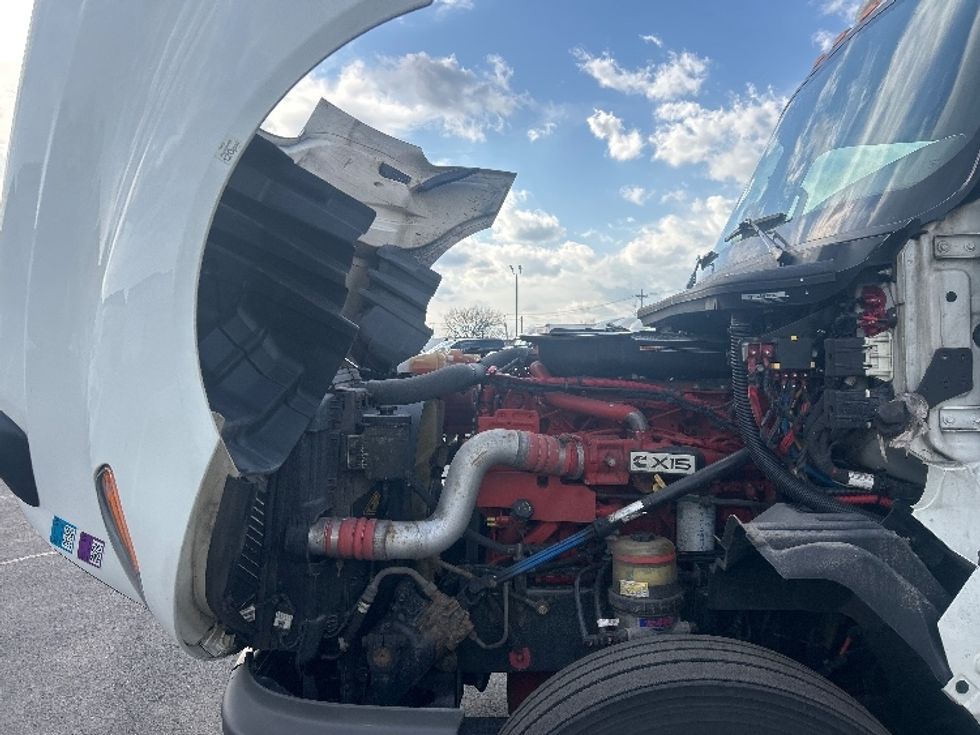 Sleeper Tractor-Heavy Duty Tractors-International-2023-LT625-Louisville-KY-618,315\n\t\tmiles-$ 43,750 - Image 21