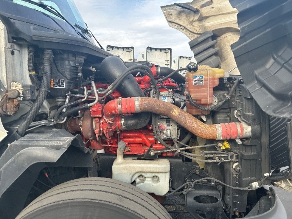 Sleeper Tractor-Heavy Duty Tractors-International-2023-LT625-Louisville-KY-651,338\n\t\tmiles-$ 40,750 - Image 20