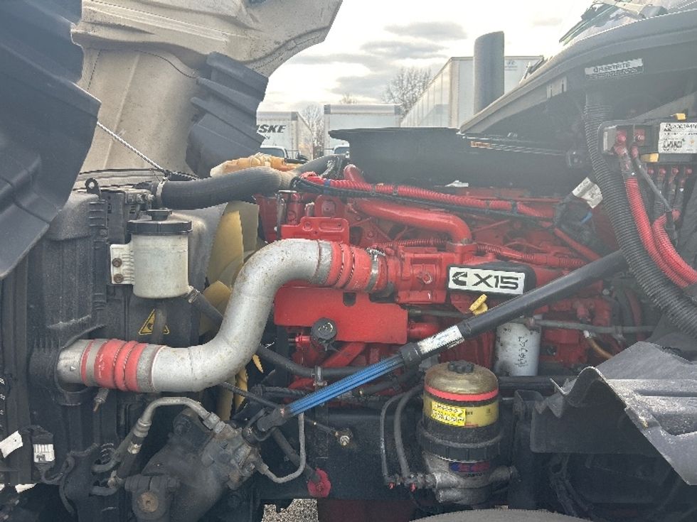 Sleeper Tractor-Heavy Duty Tractors-International-2023-LT625-Louisville-KY-651,338\n\t\tmiles-$ 40,750 - Image 21