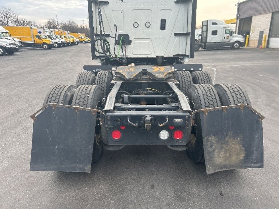 Sleeper Tractor-Heavy Duty Tractors-International-2023-LT625-Louisville-KY-651,678\n\t\tmiles-$ 40,750 - Image 6