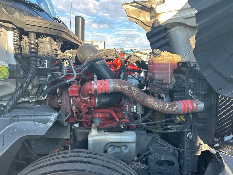 Sleeper Tractor-Heavy Duty Tractors-International-2023-LT625-Louisville-KY-655,196\n\t\tmiles-$ 44,250 - Image 20