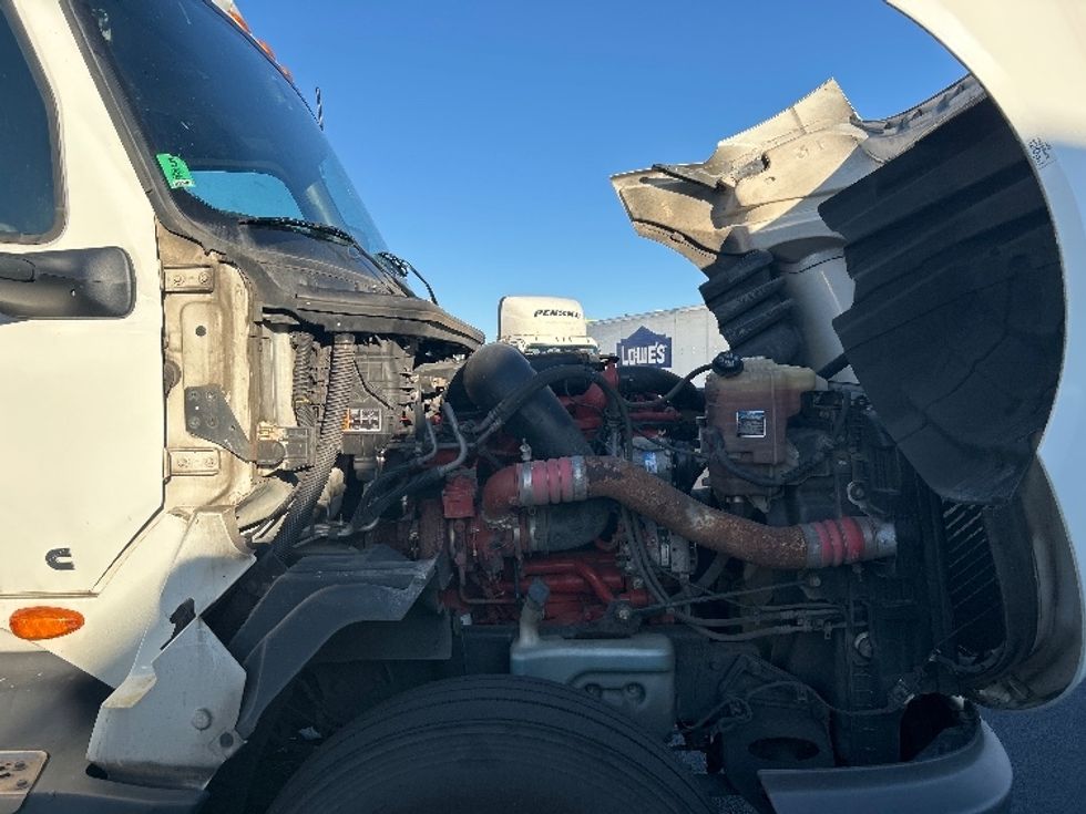 Sleeper Tractor-Heavy Duty Tractors-International-2023-LT625-Louisville-KY-661,179\n\t\tmiles-$ 43,750 - Image 20