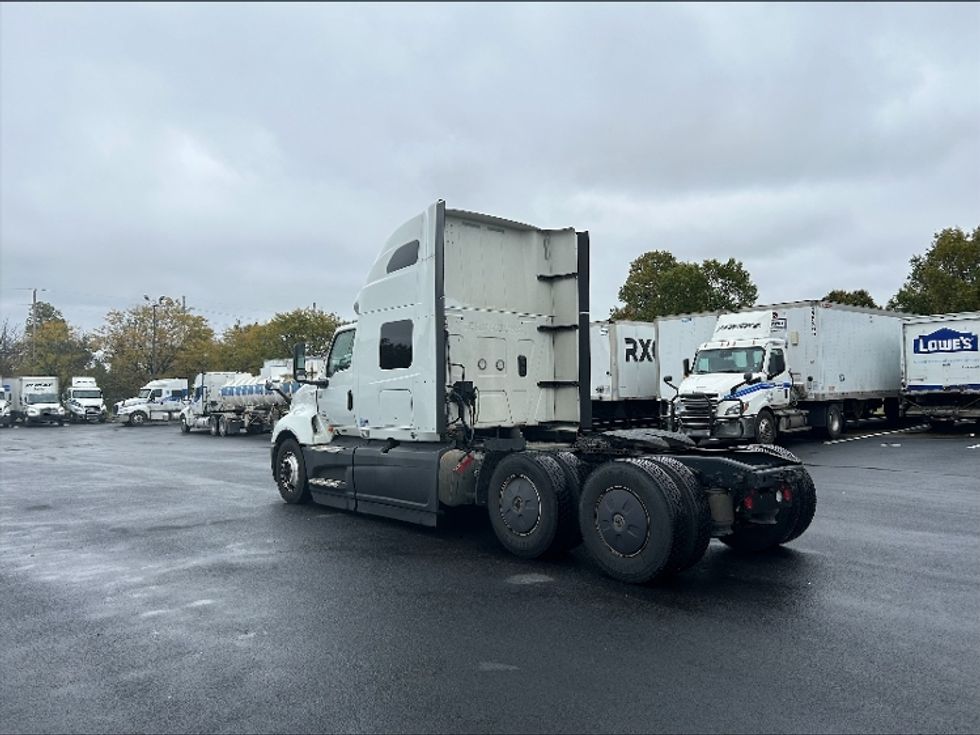 Sleeper Tractor-Heavy Duty Tractors-International-2023-LT625-Louisville-KY-661,179\n\t\tmiles-$ 43,750 - Image 5