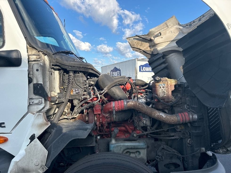 Sleeper Tractor-Heavy Duty Tractors-International-2023-LT625-Louisville-KY-675,974\n\t\tmiles-$ 42,250 - Image 18