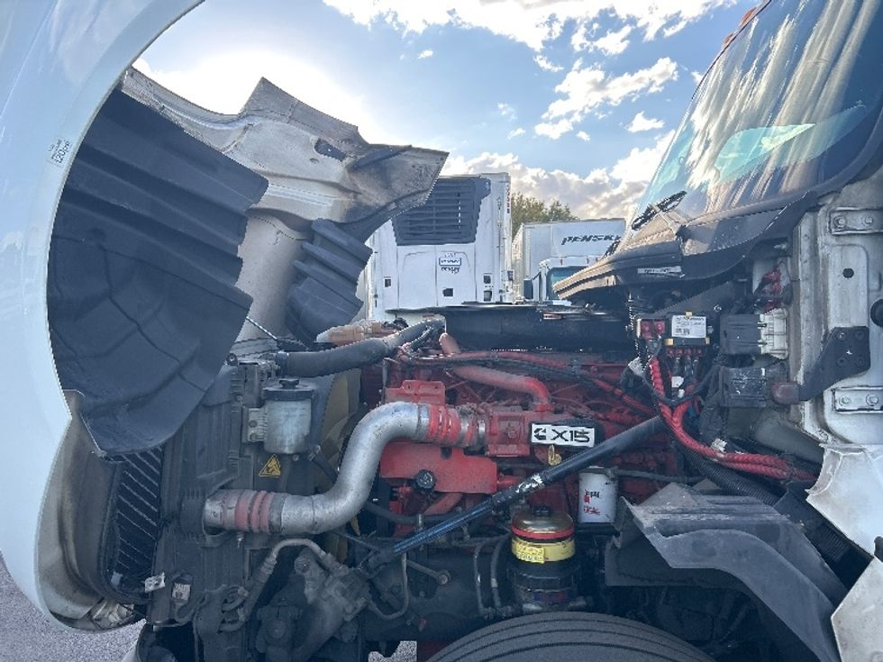 Sleeper Tractor-Heavy Duty Tractors-International-2023-LT625-Louisville-KY-675,974\n\t\tmiles-$ 42,250 - Image 21