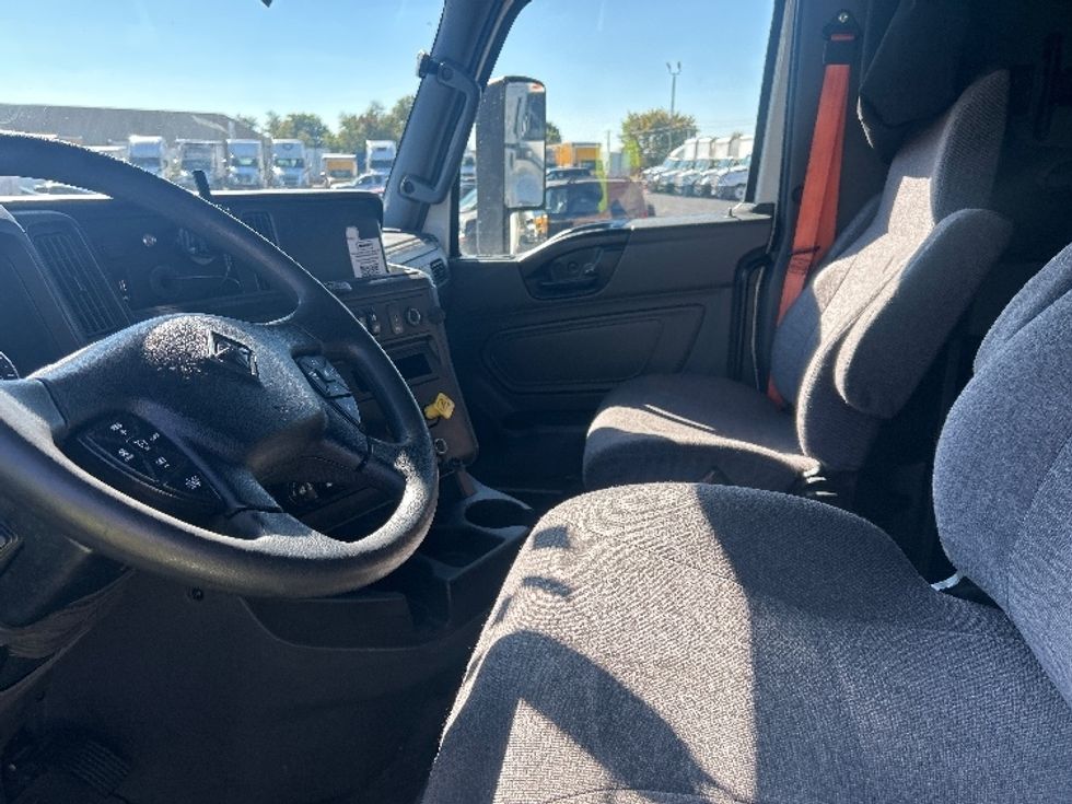 Sleeper Tractor-Heavy Duty Tractors-International-2023-LT625-Louisville-KY-676,518\n\t\tmiles-$ 42,250 - Image 10