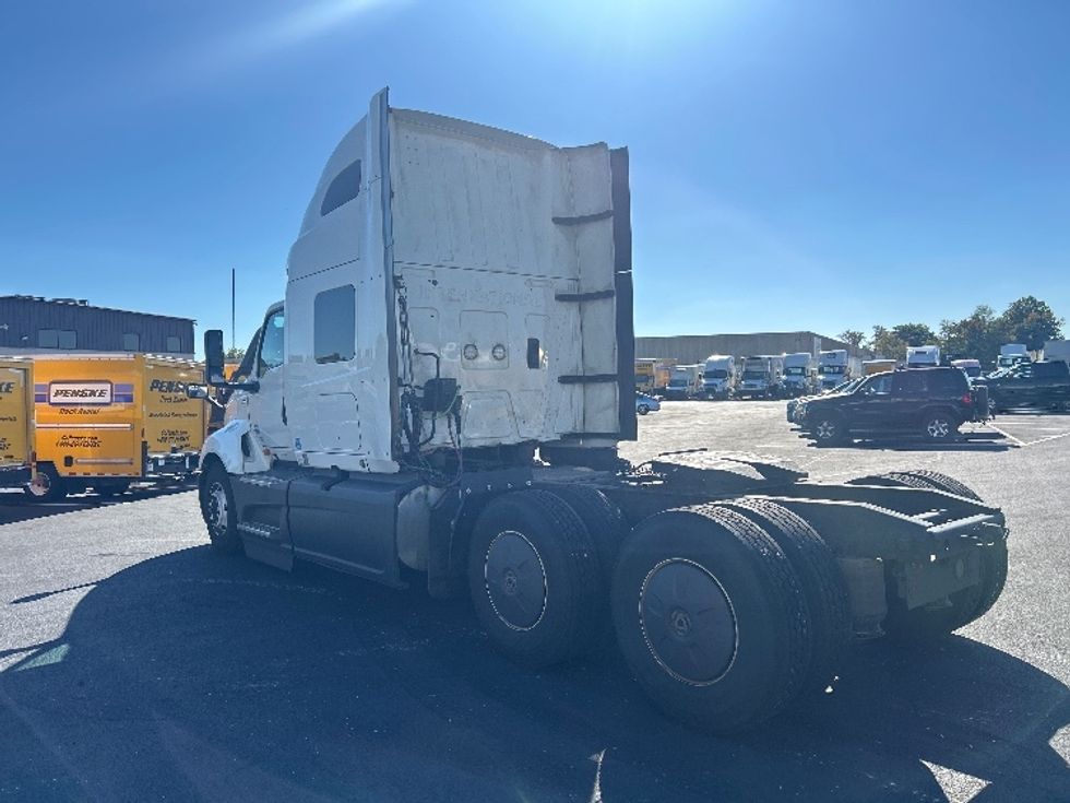 Sleeper Tractor-Heavy Duty Tractors-International-2023-LT625-Louisville-KY-676,518\n\t\tmiles-$ 42,250 - Image 5