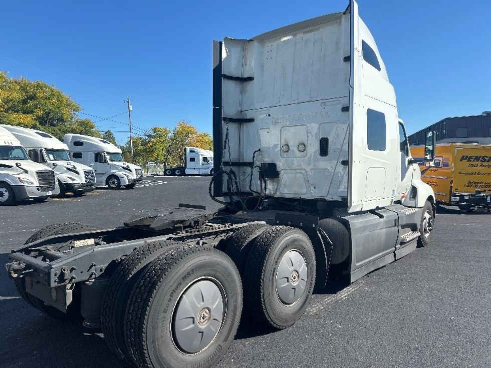 Sleeper Tractor-Heavy Duty Tractors-International-2023-LT625-Louisville-KY-676,518\n\t\tmiles-$ 42,250 - Image 7