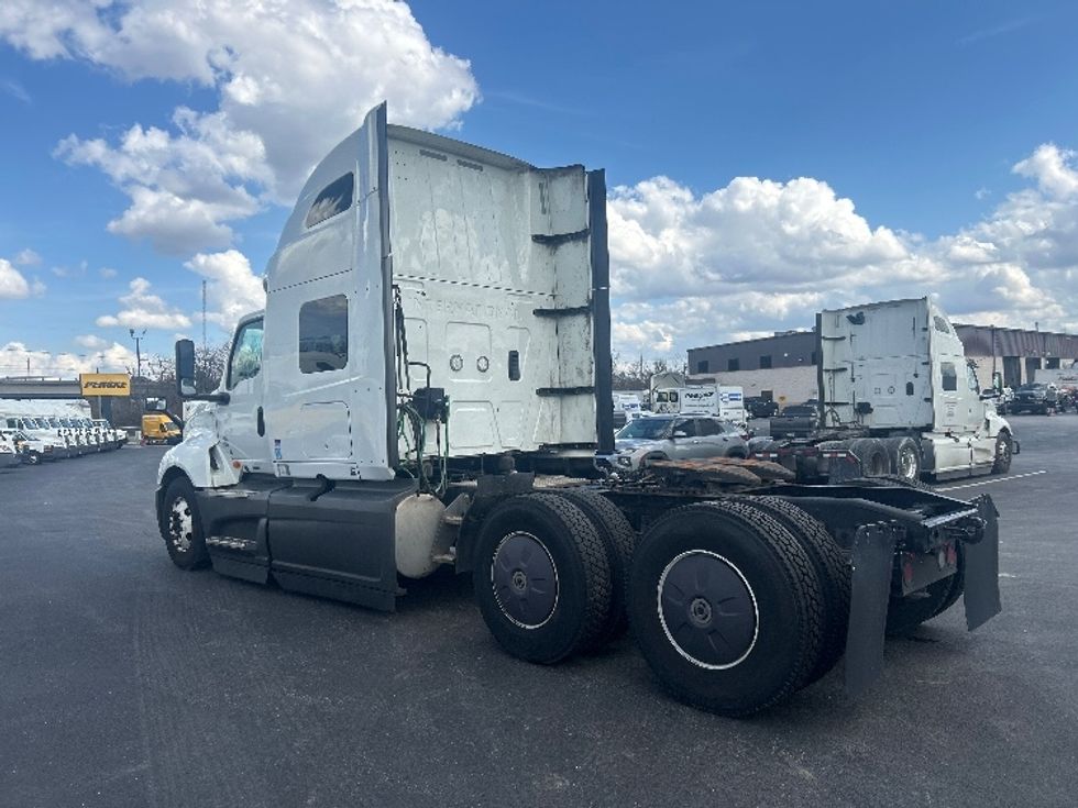 Sleeper Tractor-Heavy Duty Tractors-International-2023-LT625-Louisville-KY-685,983\n\t\tmiles-$ 37,500 - Image 5