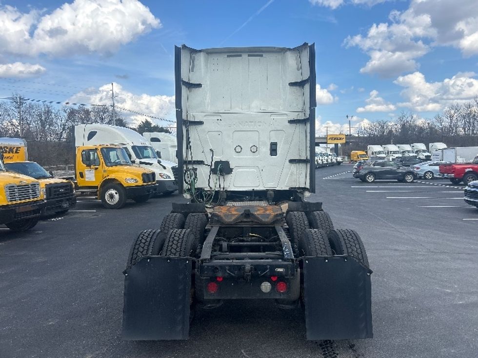 Sleeper Tractor-Heavy Duty Tractors-International-2023-LT625-Louisville-KY-685,983\n\t\tmiles-$ 37,500 - Image 6