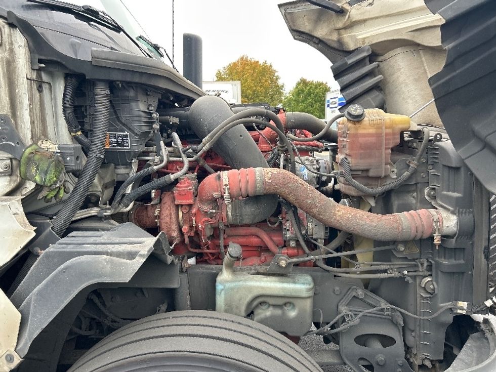 Sleeper Tractor-Heavy Duty Tractors-International-2023-LT625-Louisville-KY-687,280\n\t\tmiles-$ 41,250 - Image 20