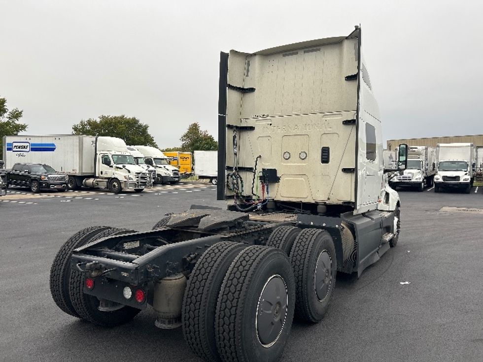 Sleeper Tractor-Heavy Duty Tractors-International-2023-LT625-Louisville-KY-687,280\n\t\tmiles-$ 41,250 - Image 9