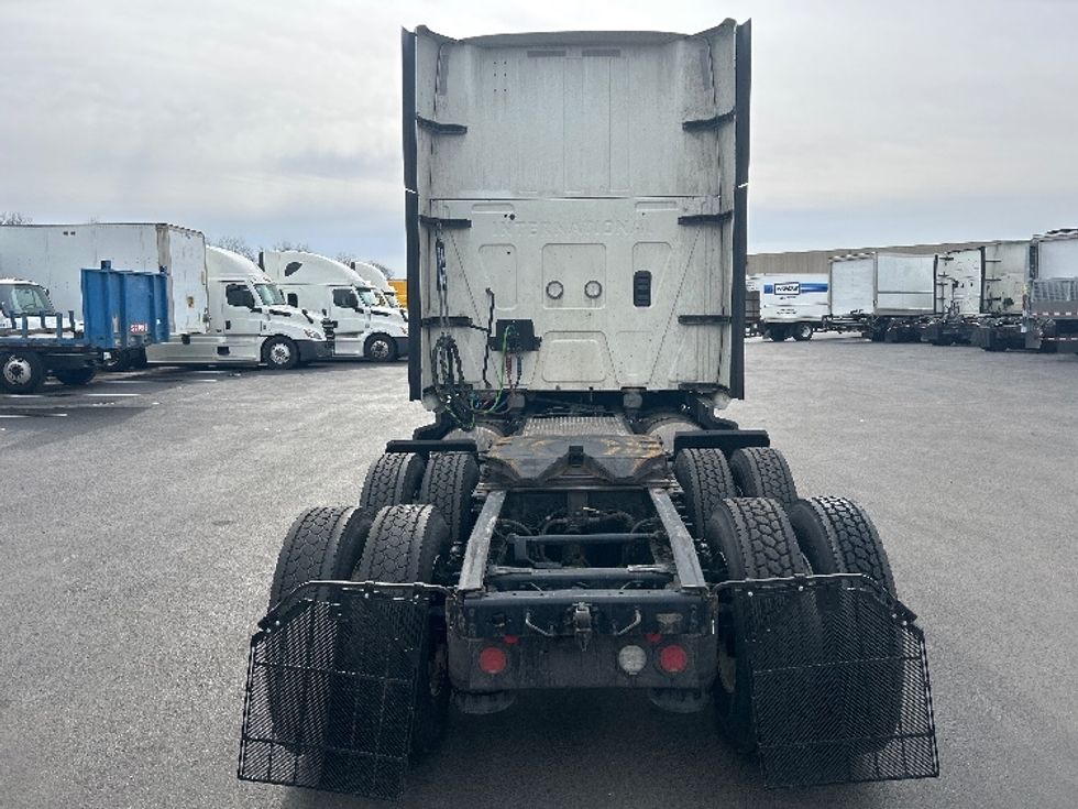 Sleeper Tractor-Heavy Duty Tractors-International-2023-LT625-Louisville-KY-702,590\n\t\tmiles-$ 36,000 - Image 6