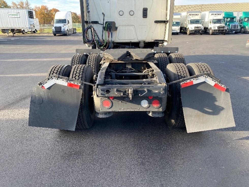 Sleeper Tractor-Heavy Duty Tractors-International-2023-LT625-Louisville-KY-721,721\n\t\tmiles-$ 39,250 - Image 6